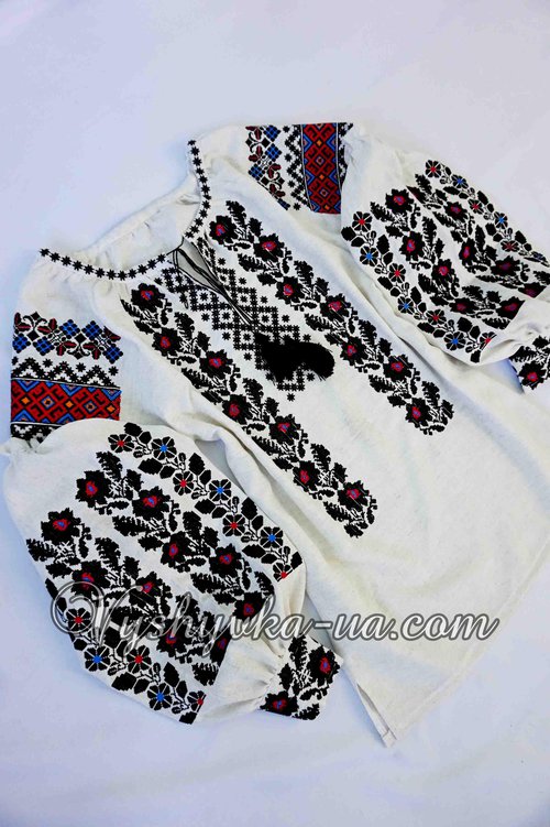 Women's embroidery in the booch style "Forest dance"