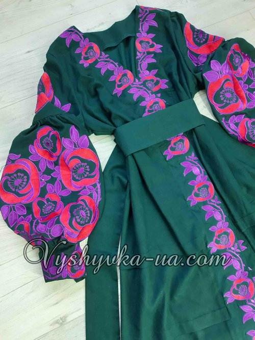 Embroidered dress "Emerald"