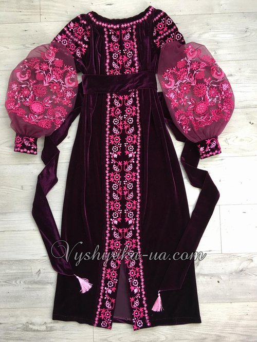 Exclusive embroidered dress made of velvet "Madeira"