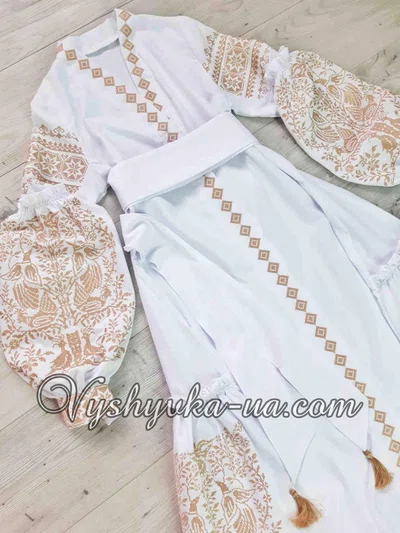 Embroidered dress with wedges "California"