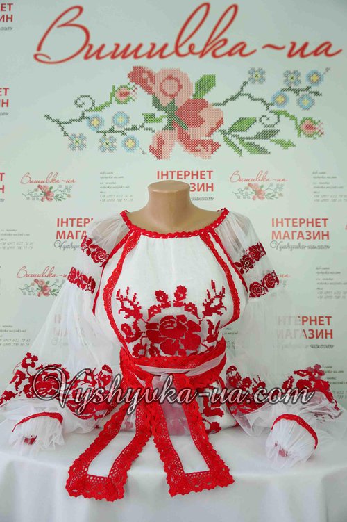 Fatina embroidery in the style of boo Chantilly