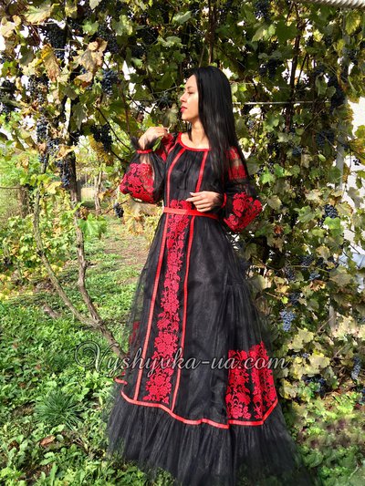 Fatin embroidered dress in the style of boocho "Princess" with ruffle on the bottom