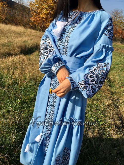 Жіноча вишита сукня в стилі бохо "Віхола"