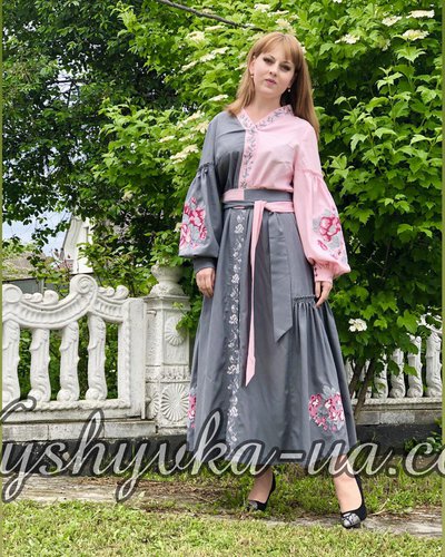 Vishita suknia v stili bokho Rouz