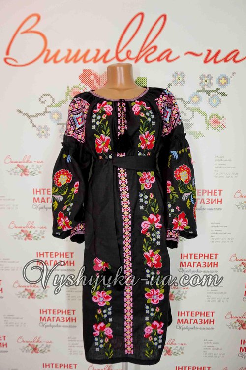 Embroidered dress in Bocho style "Cassandra"