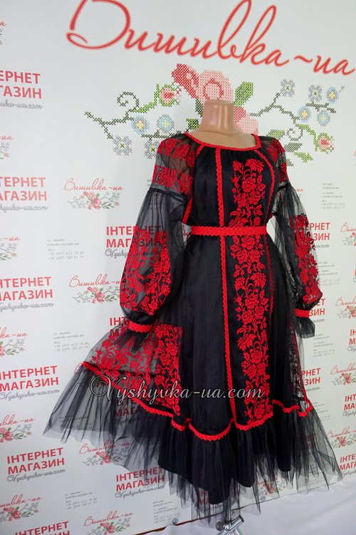 Фатінова вишита сукня в стилі бохо "Княгиня" з рюшем по низу