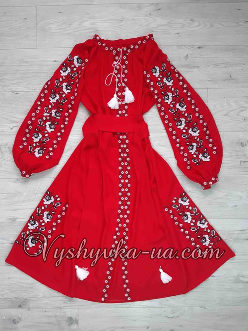 Embroidered dress "Autumn Beauty"