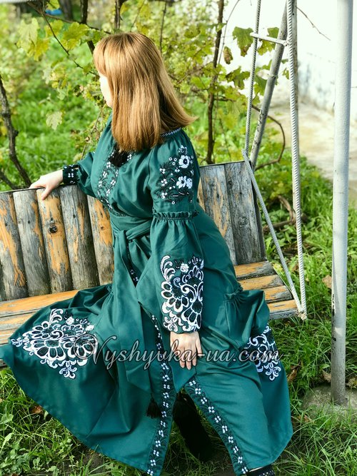 Жіноча вишита сукня в стилі бохо "Льоля"