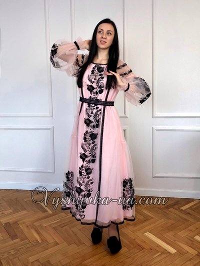 Вишита фатінова сукня у стилі бохо «Чарівні візерунки»