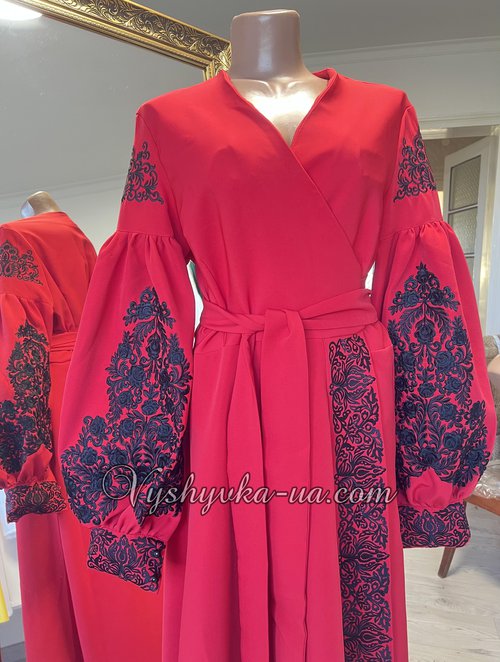 Вишита сукня «Шалена пристрасть»