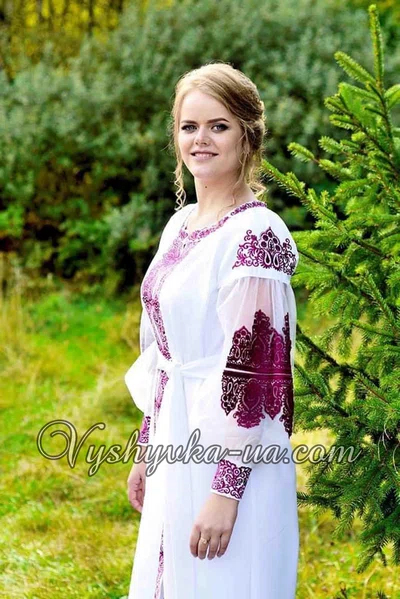 Embroidered dress "Belz"