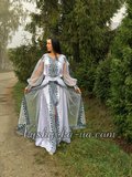 Шовкова вишита сукня з фатіновою накидкою «Лісова чарівниця»