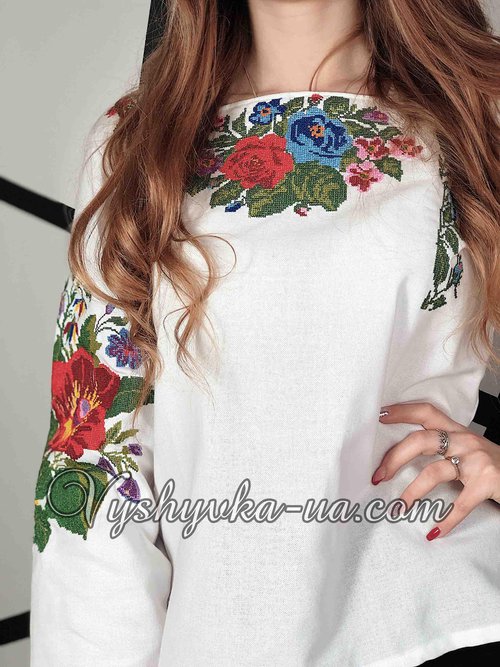 Embroidered shirt "Decorated"