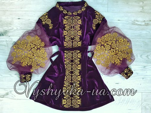 Velvet women's embroidered shirt “Suazochnye twilight”